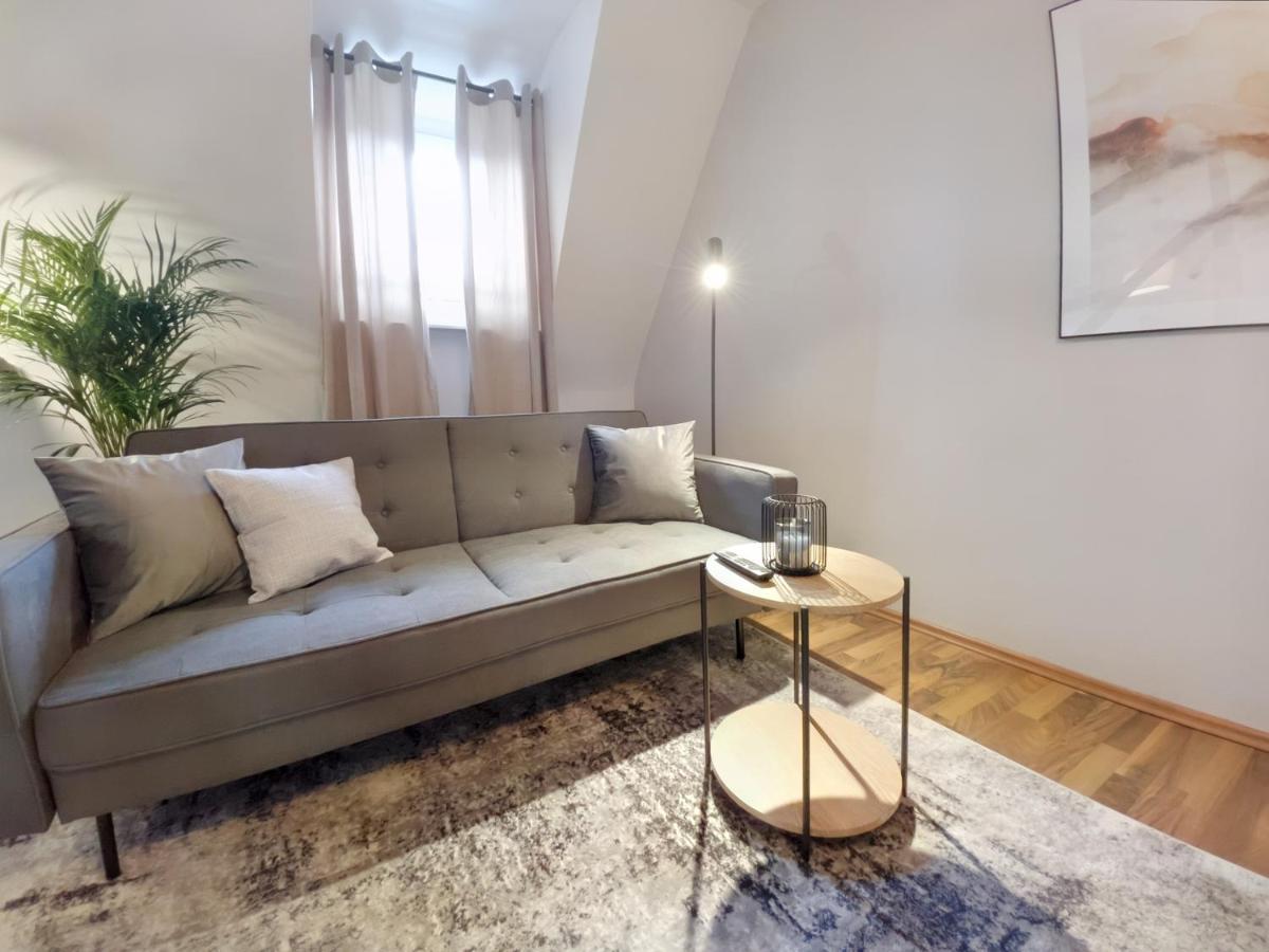 Milpau Recklinghausen1 - Modernes Und Zentrales Premium-Apartment Mit Queensize-Bett, Netflix, Nespresso, Smart-Tv Und Privatparkplatz מראה חיצוני תמונה