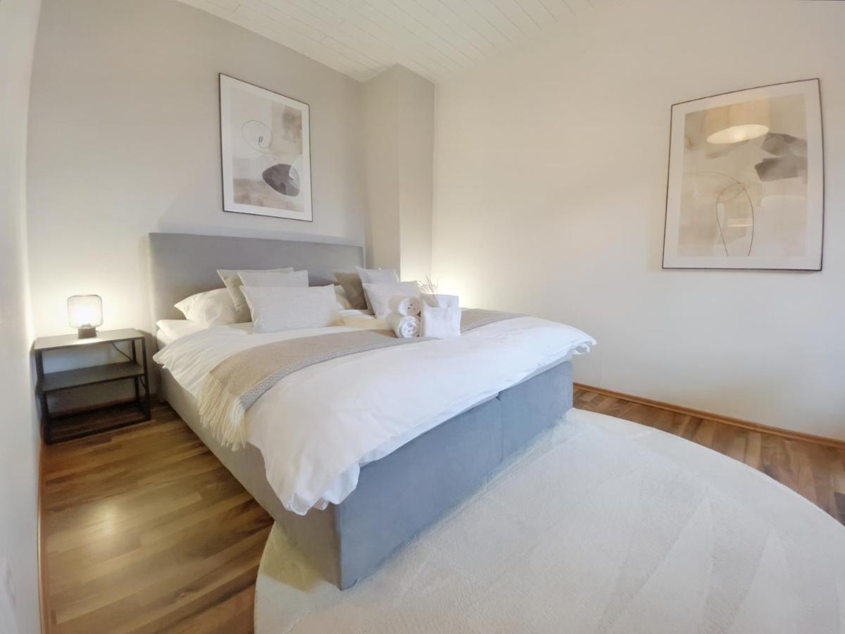 Milpau Recklinghausen1 - Modernes Und Zentrales Premium-Apartment Mit Queensize-Bett, Netflix, Nespresso, Smart-Tv Und Privatparkplatz מראה חיצוני תמונה