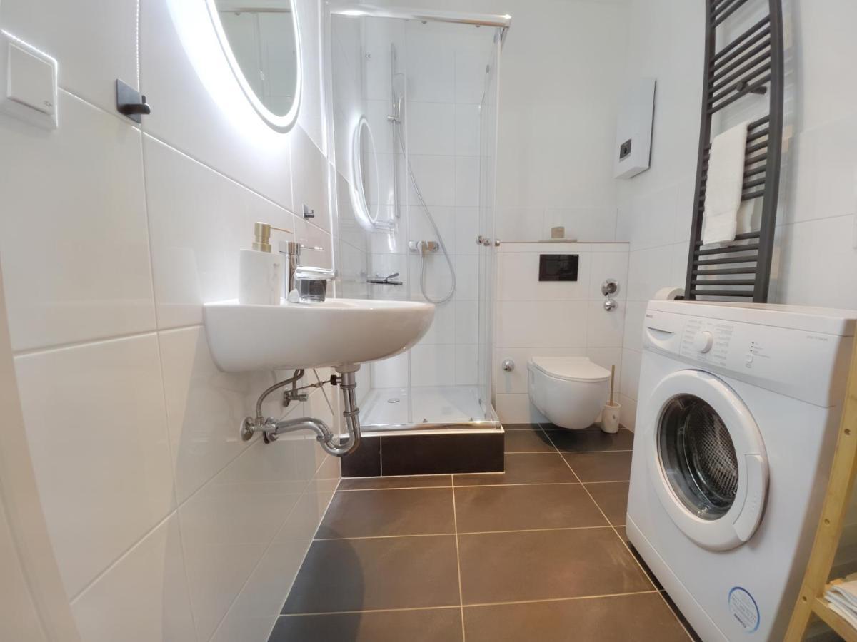 Milpau Recklinghausen1 - Modernes Und Zentrales Premium-Apartment Mit Queensize-Bett, Netflix, Nespresso, Smart-Tv Und Privatparkplatz מראה חיצוני תמונה